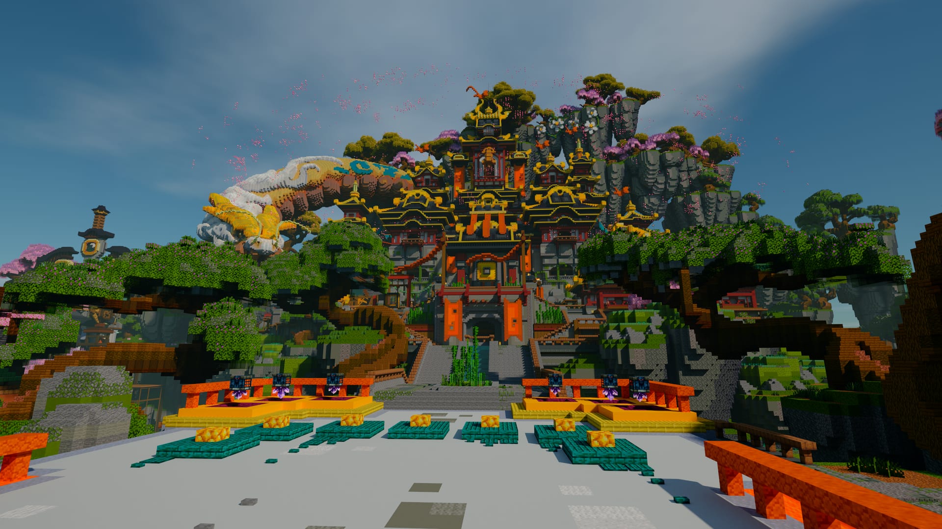 Het spawnplein met de NPC-platforms en de crates, met de tempel op de achtergrond